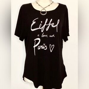 Old Navy
Black Eiffel Paris Graphic Women's Tee